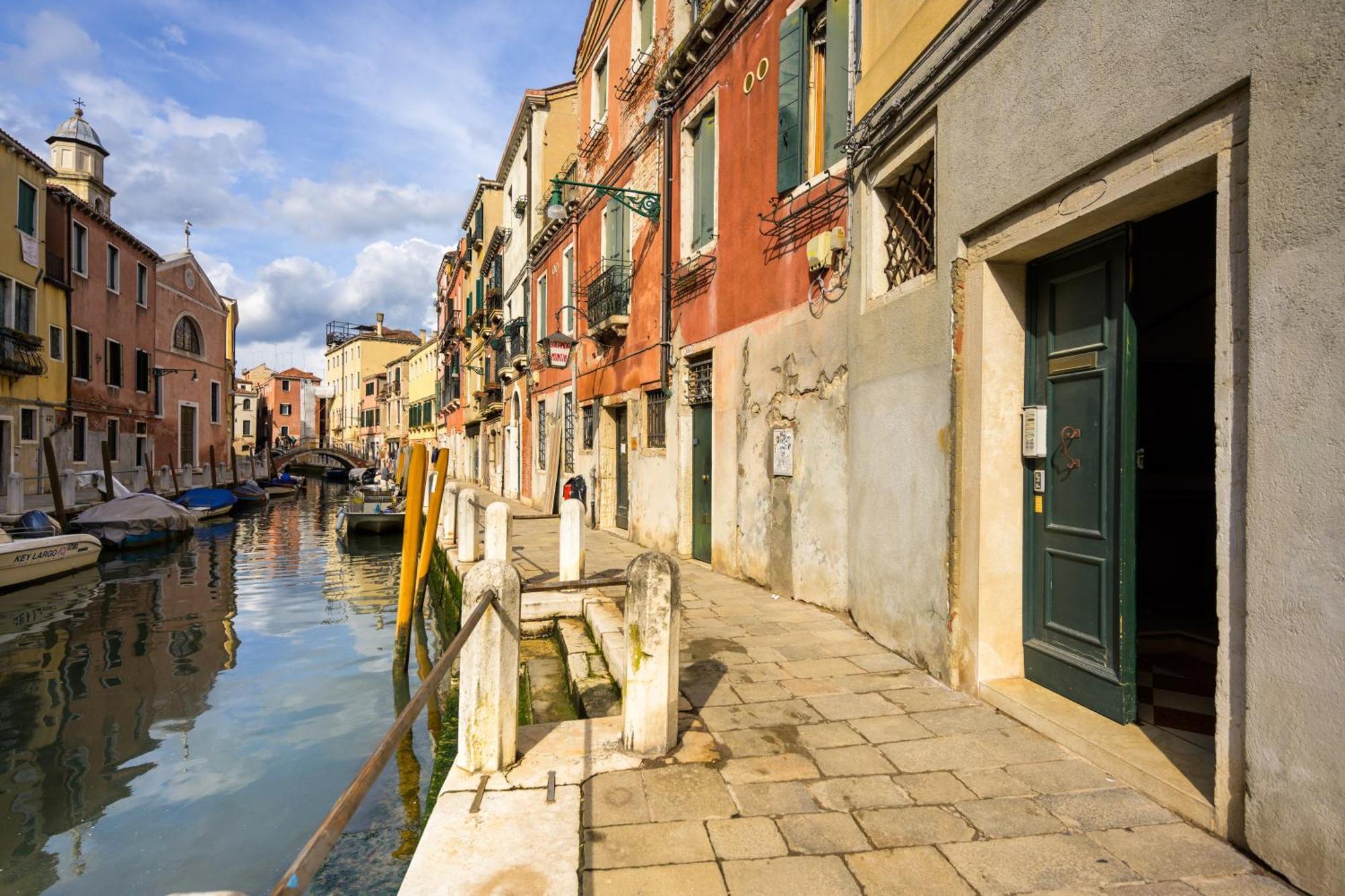 San Trovaso Apartamento Veneza Exterior foto