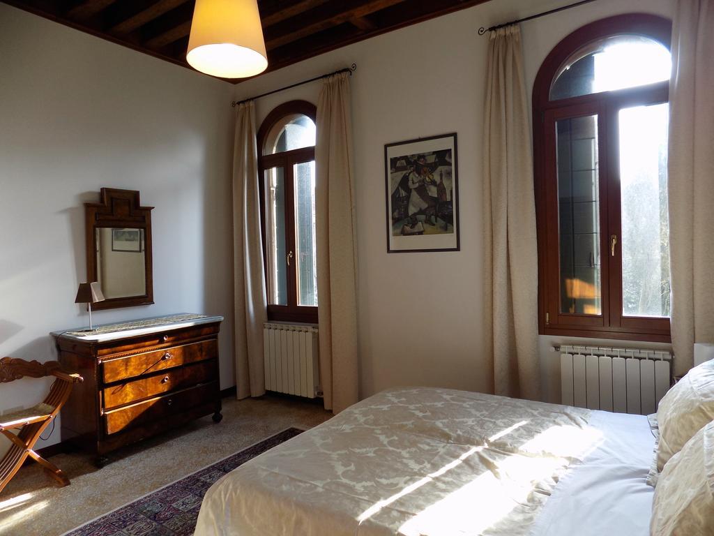 San Trovaso Apartamento Veneza Exterior foto