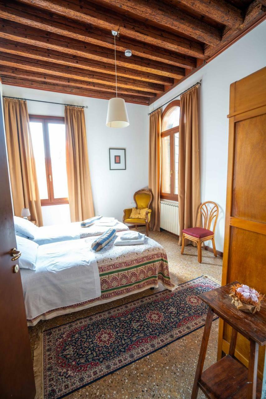 San Trovaso Apartamento Veneza Exterior foto